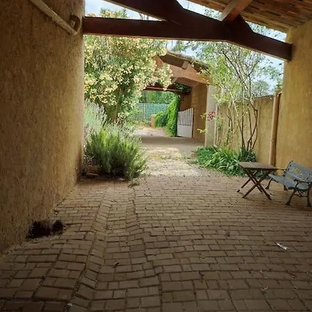 Maison Provencale Au Milieu Des Champs Holiday home Robion en Luberon
