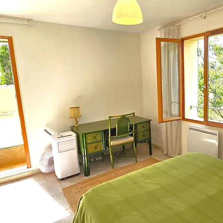 Maison Provencale Au Milieu Des Champs Holiday home